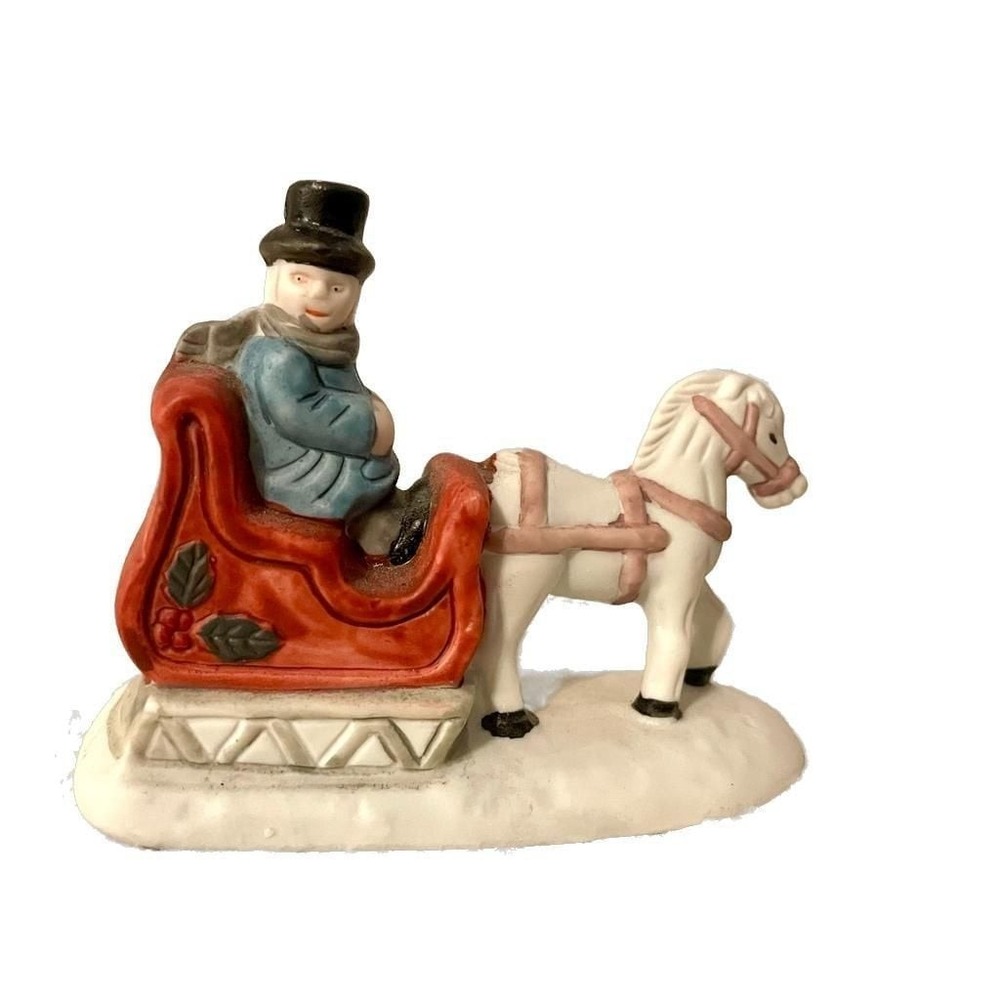 Vtg Christmas Village Figurine Lot – Carolers, Horse Sleigh, Boy w/ Dog 1988 - Picture 4 of 10
